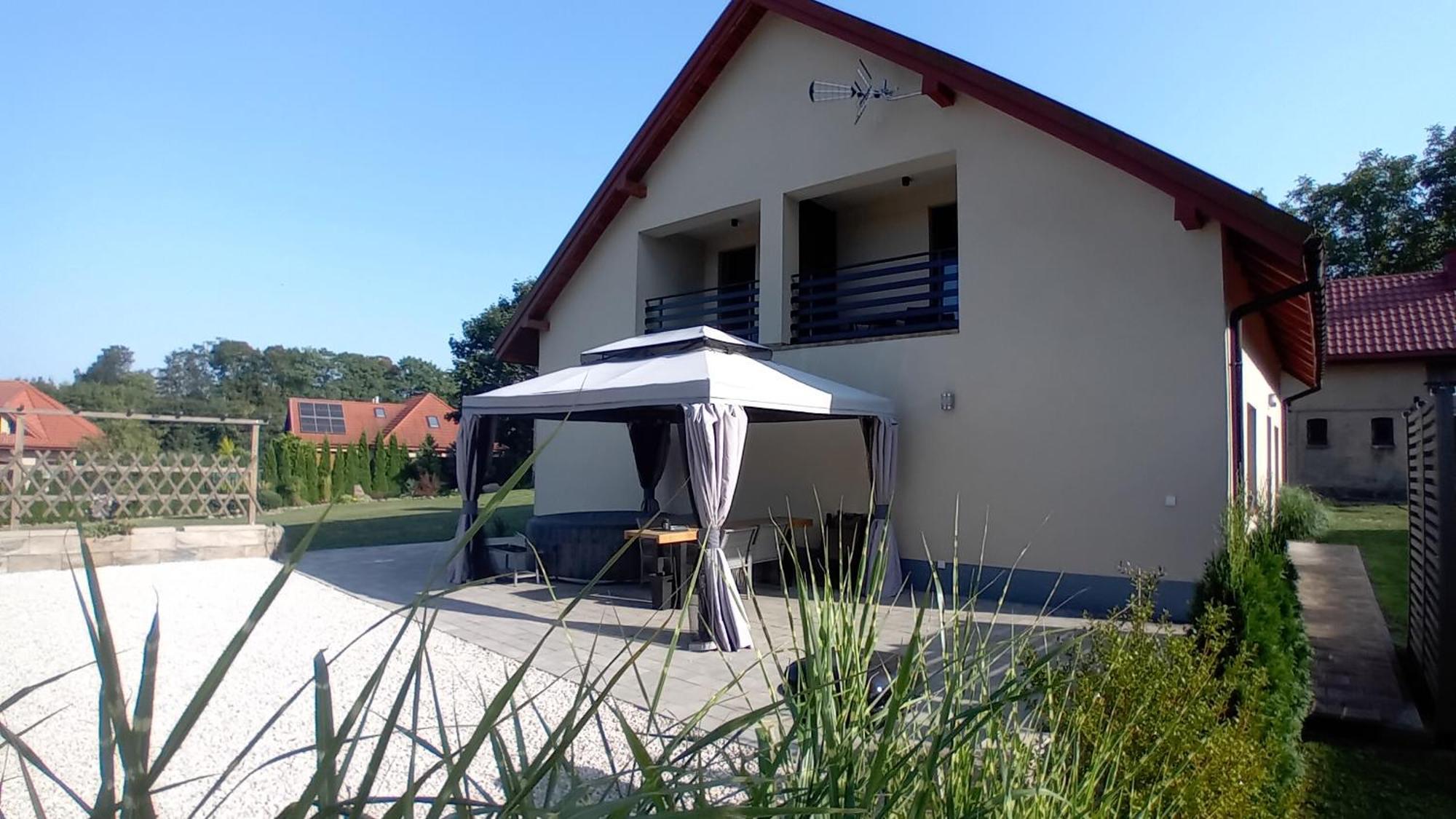 Pokoje Goscinne Sloneczny Klon Dabrowno Exterior photo